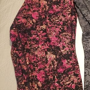 Lane Bryant Livi Active leggings. Multi color print size 18/20 like new